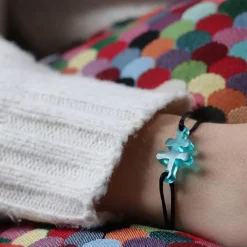 Outlet Michaël Vessière Bracelet Croix De Lorraine Turquoise Pate De Verre